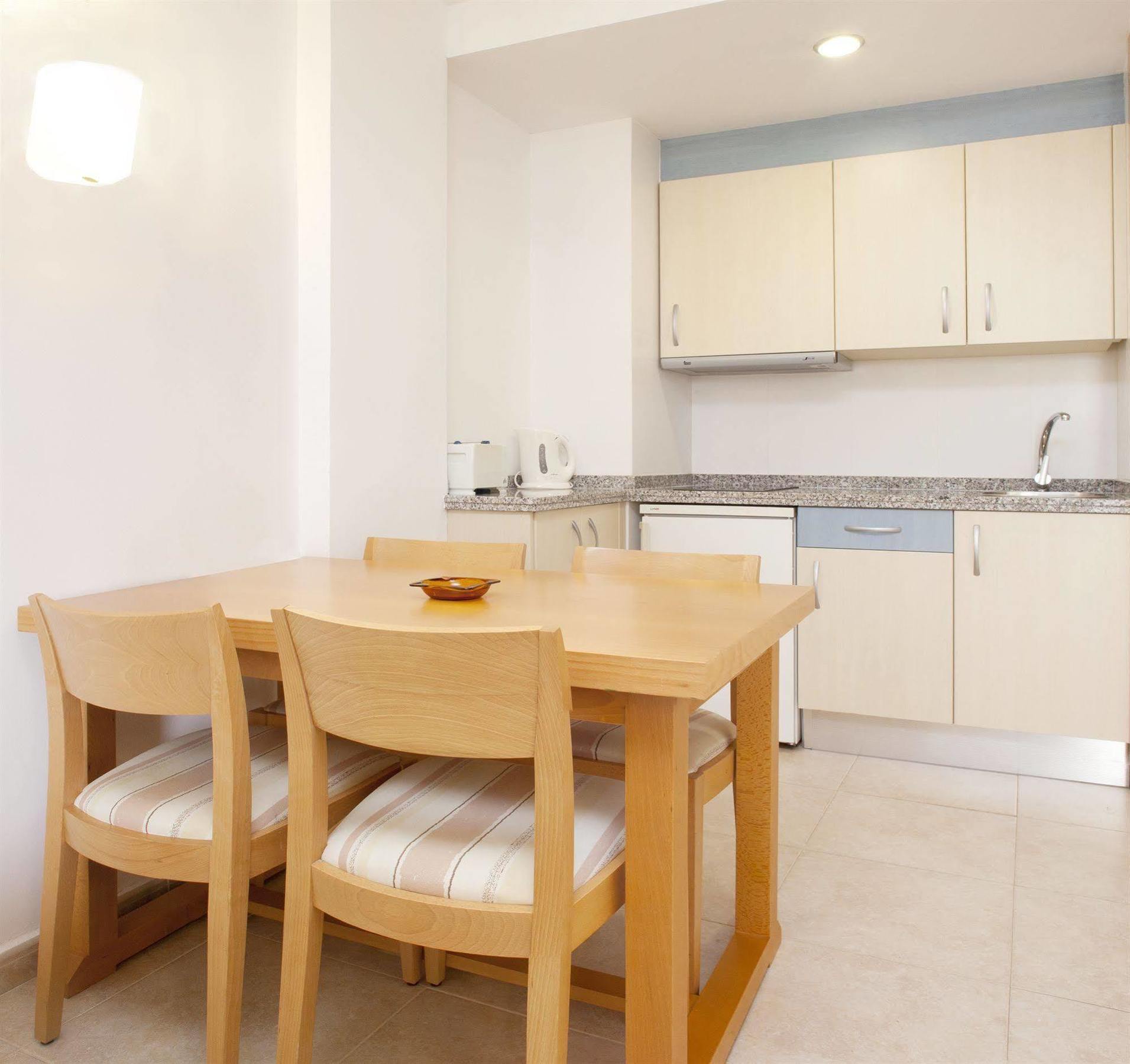 Apartamentos Mar Y Playa Ibiza Eksteriør billede